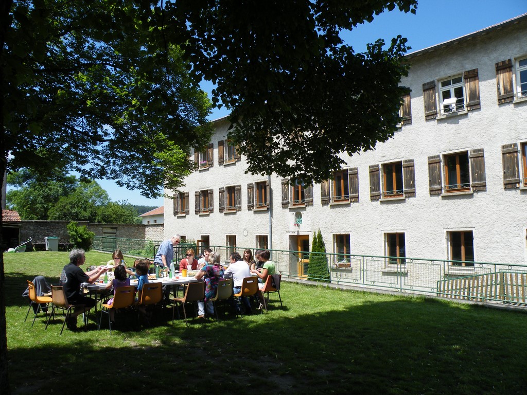 la cour du gîte